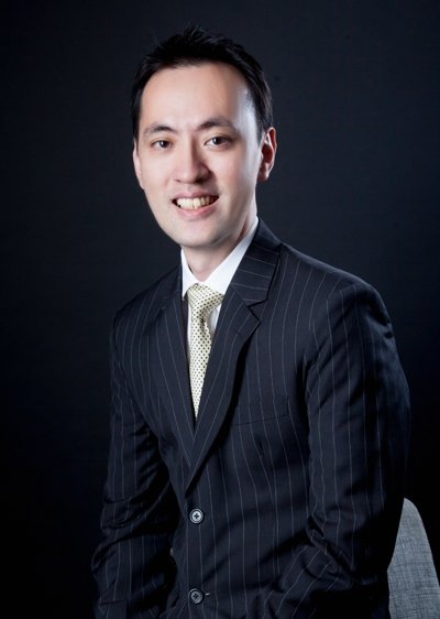 Dr Lee Chee Wee • Dental Surgeon • Endodontists • Dentistry Singapore
