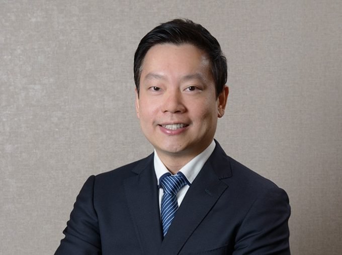 Dr. Kelvin Lee
