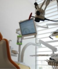 Dr H C Leong Dental Surgeon