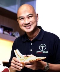 Dr. Low Wye Mun (Sports Medicine Physician)