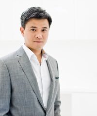 Dr Kenneth Lee