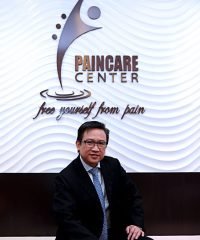 Dr Bernard Lee