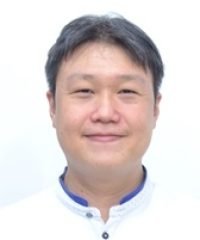 Dr Reuben How
